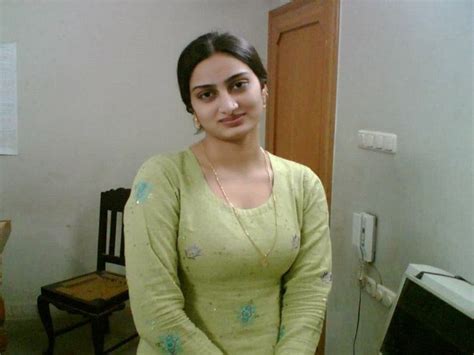 Indian porn videos. Free Desi sex clips. Best Pakistani XXX! .